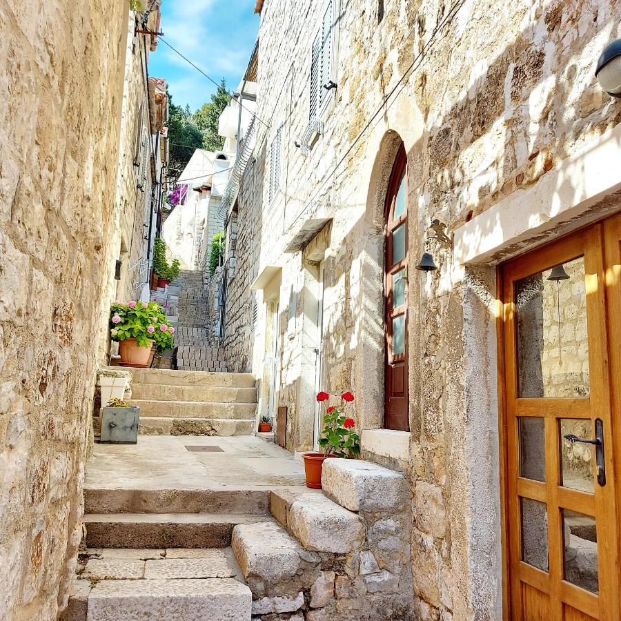 Apartments Nona 1 Hvar Town Exteriör bild