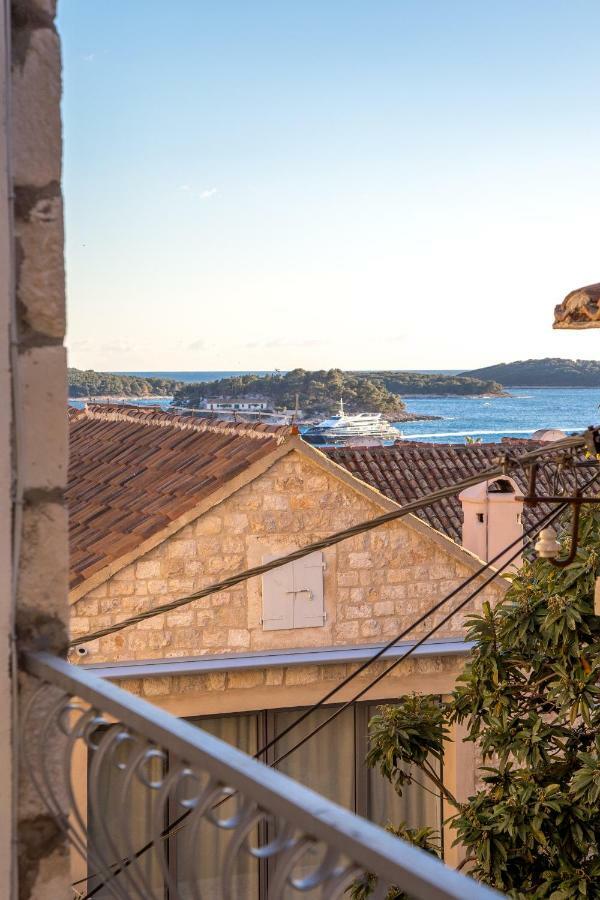 Apartments Nona 1 Hvar Town Exteriör bild